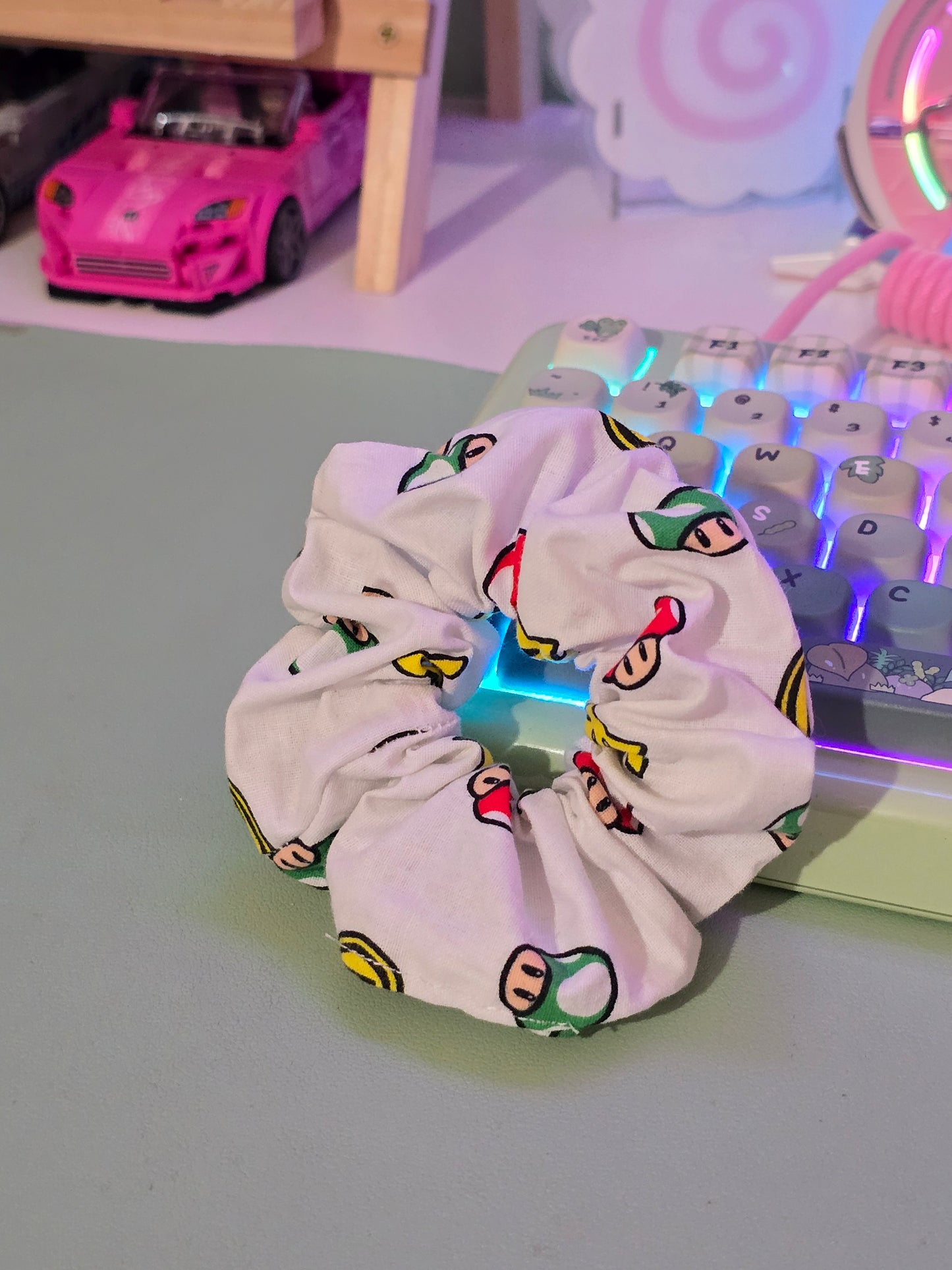 SuperMB Scrunchie
